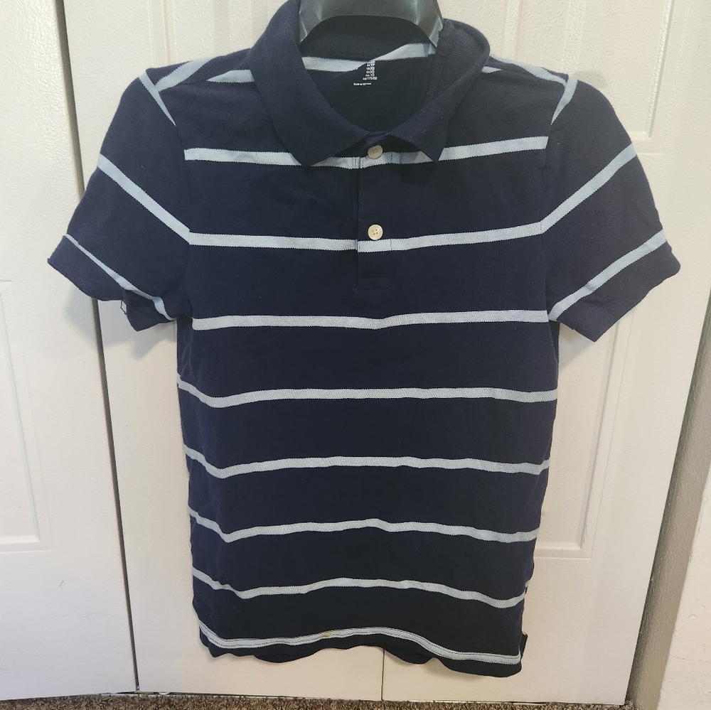 Gap - Picture 2 of 3